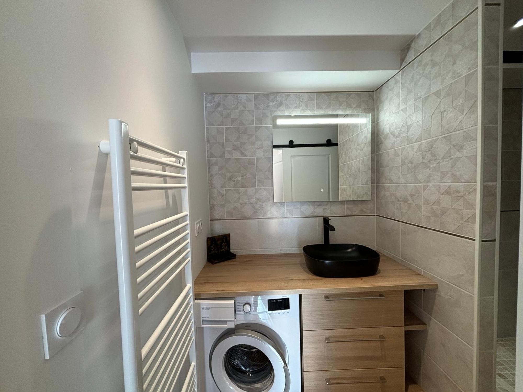 Location D'Un Superbe Appartement Avec Piscine Roquebrune-sur Argens Bagian luar foto
