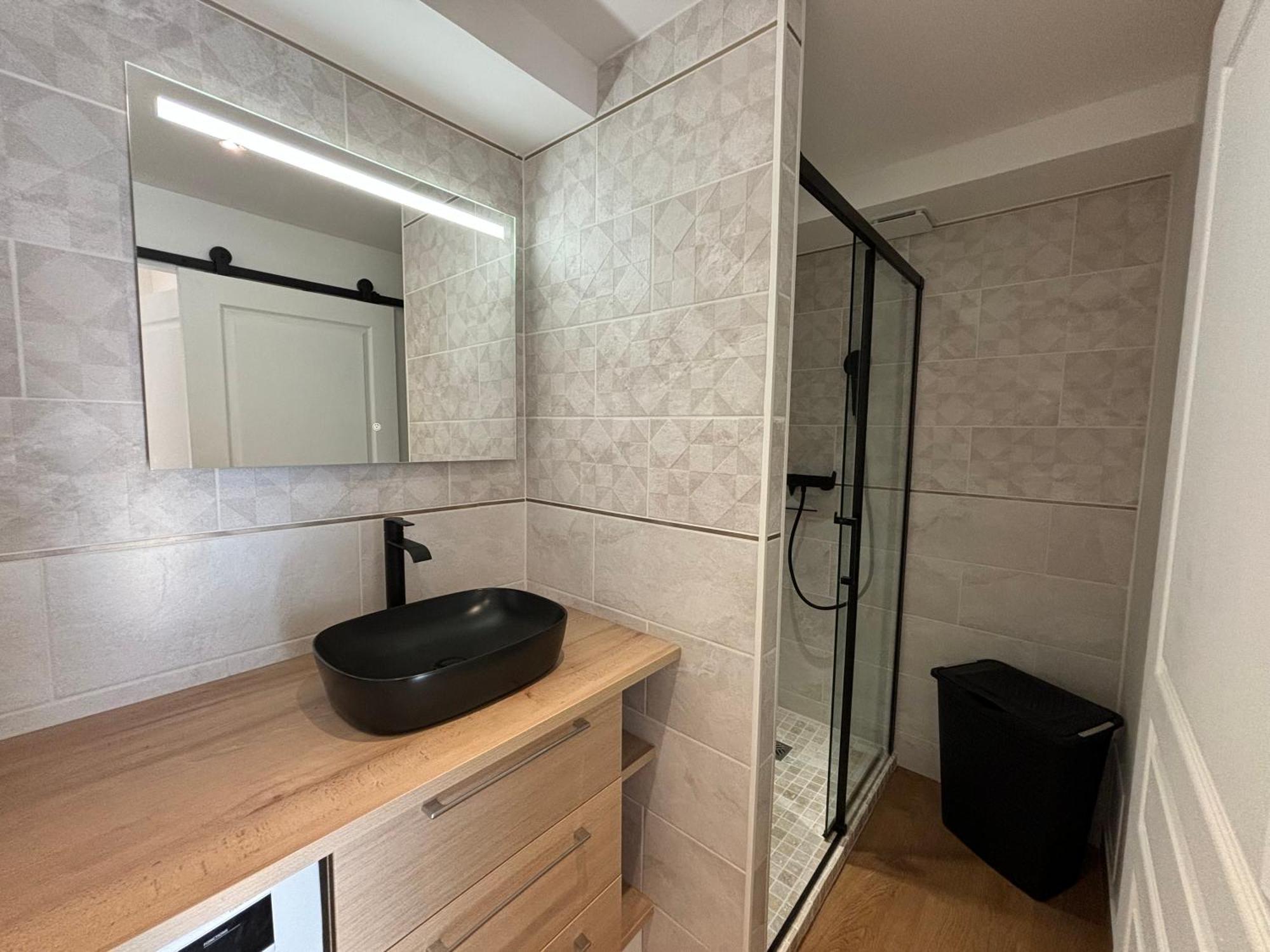 Location D'Un Superbe Appartement Avec Piscine Roquebrune-sur Argens Bagian luar foto