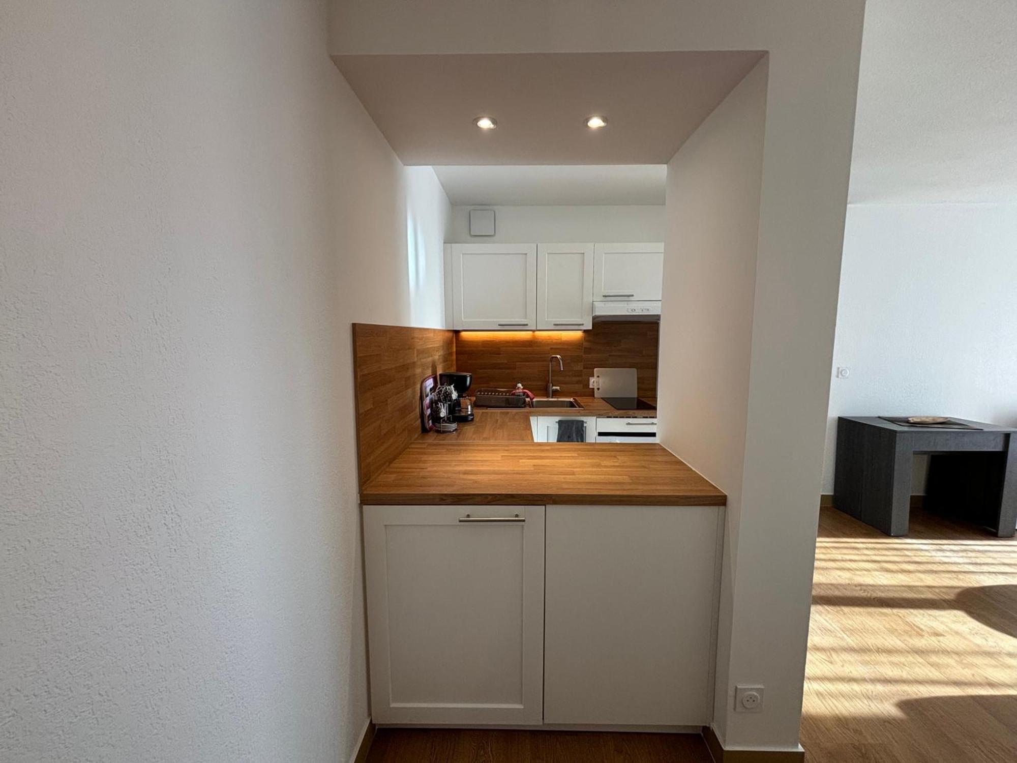 Location D'Un Superbe Appartement Avec Piscine Roquebrune-sur Argens Bagian luar foto